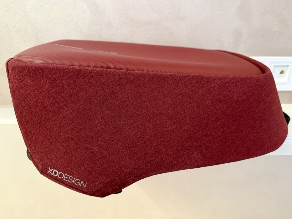 Рюкзак-антизлодій XD Design Bobby Hero Small Red (орігінал)