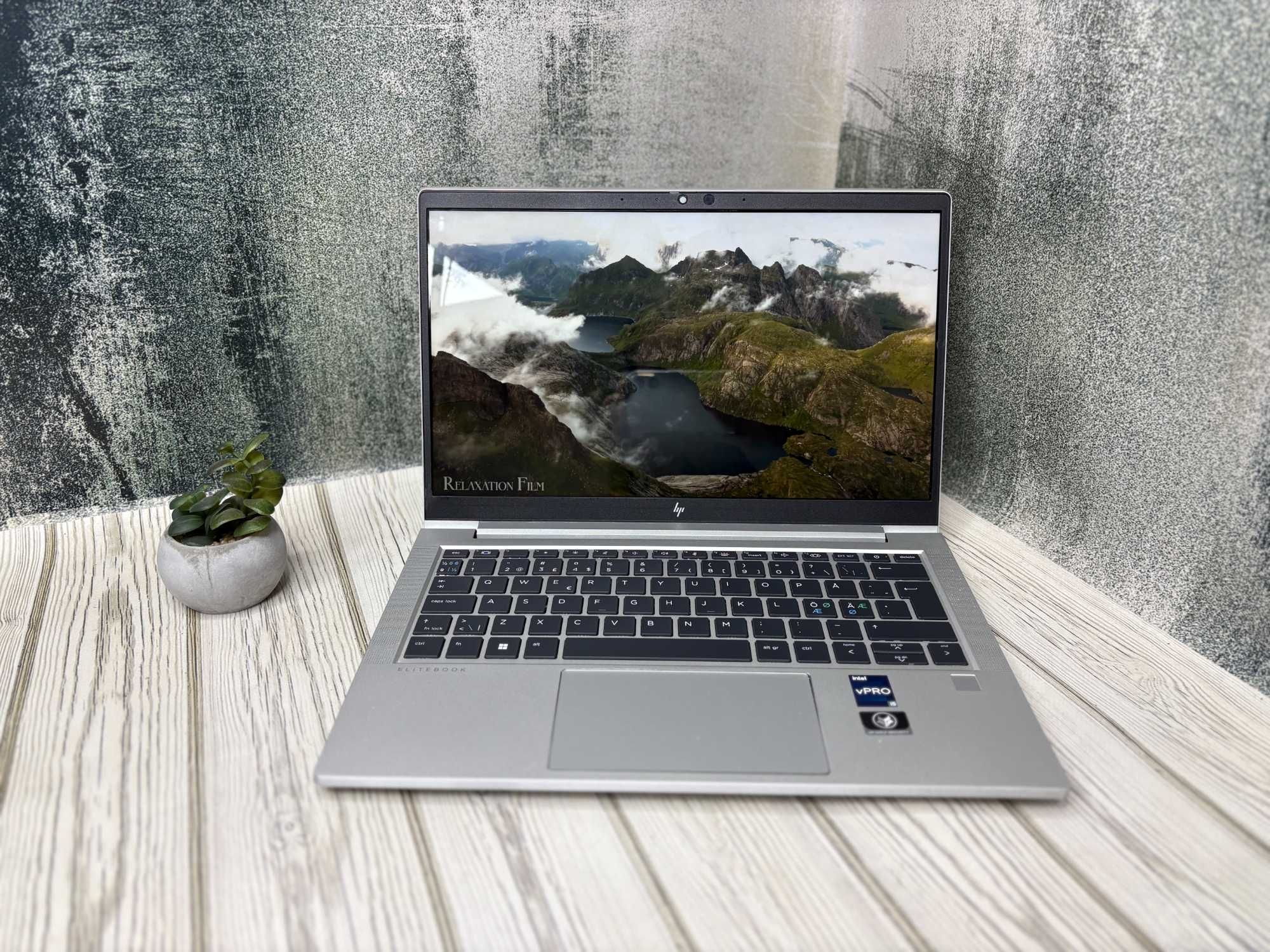 Ноутбук HP EliteBook 630 G9|13.3" Full HD|i5-1245U|16GB RAM|SSD 256 GB