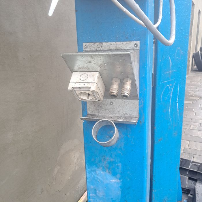 Podnosnik bezprogowy 3T  włoski