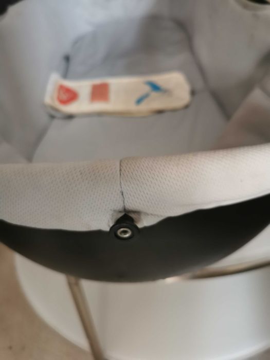 Wózek podróżny gondola dla dziecka z mocowaniami pasów w samochodzie