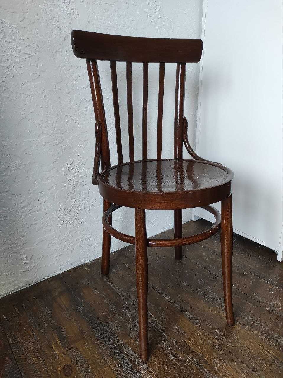 Дерев"яний стілець, стуло венеціанське