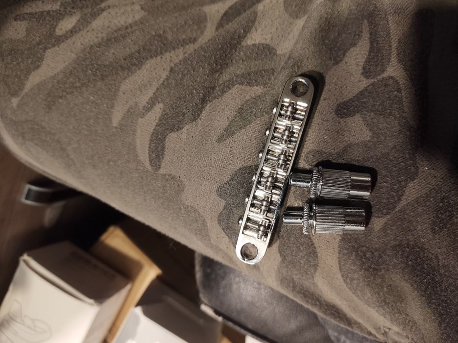 Mostek do gitary elektrycznej tune o matic