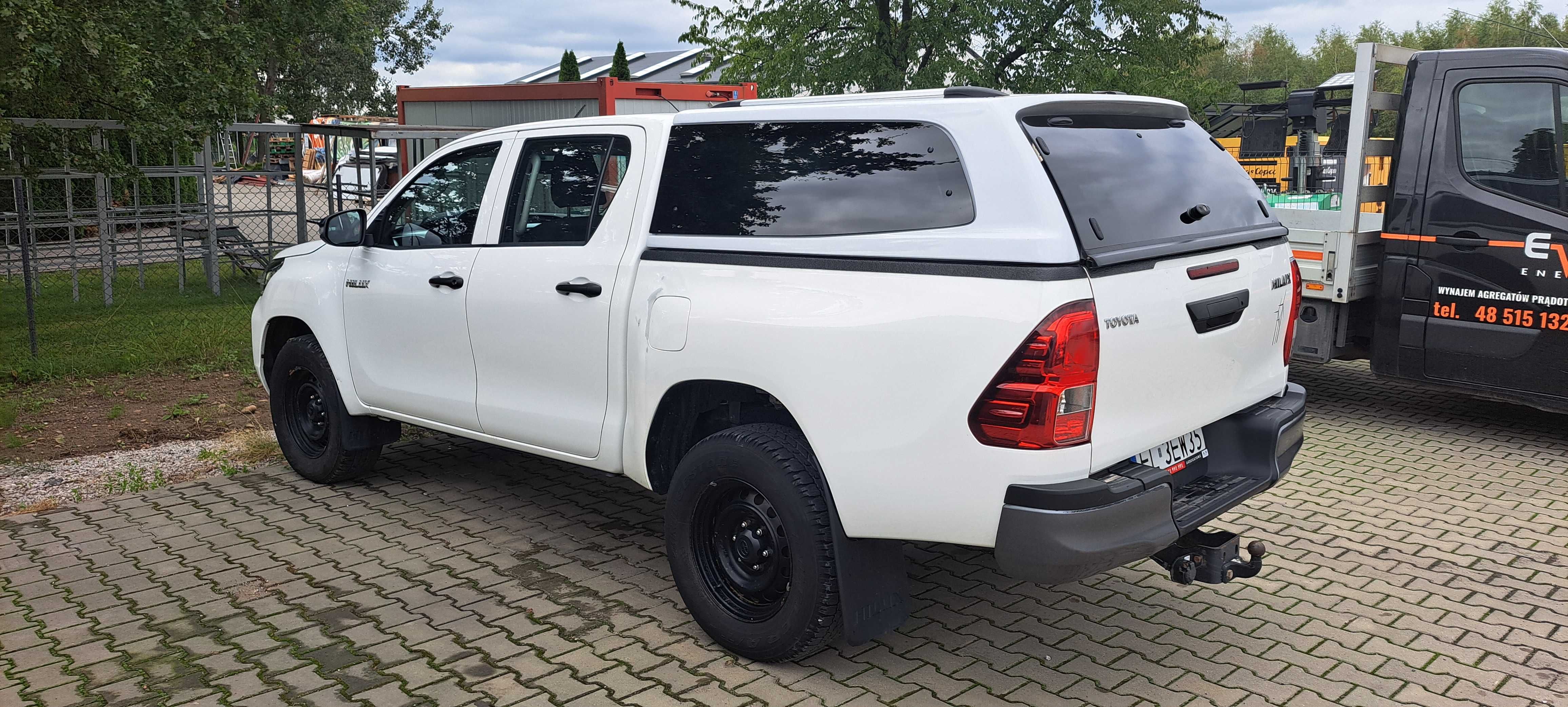 TOYOTA HILUX dla Twojej firmy - wynajem długoterminowy - wypożyczalnia