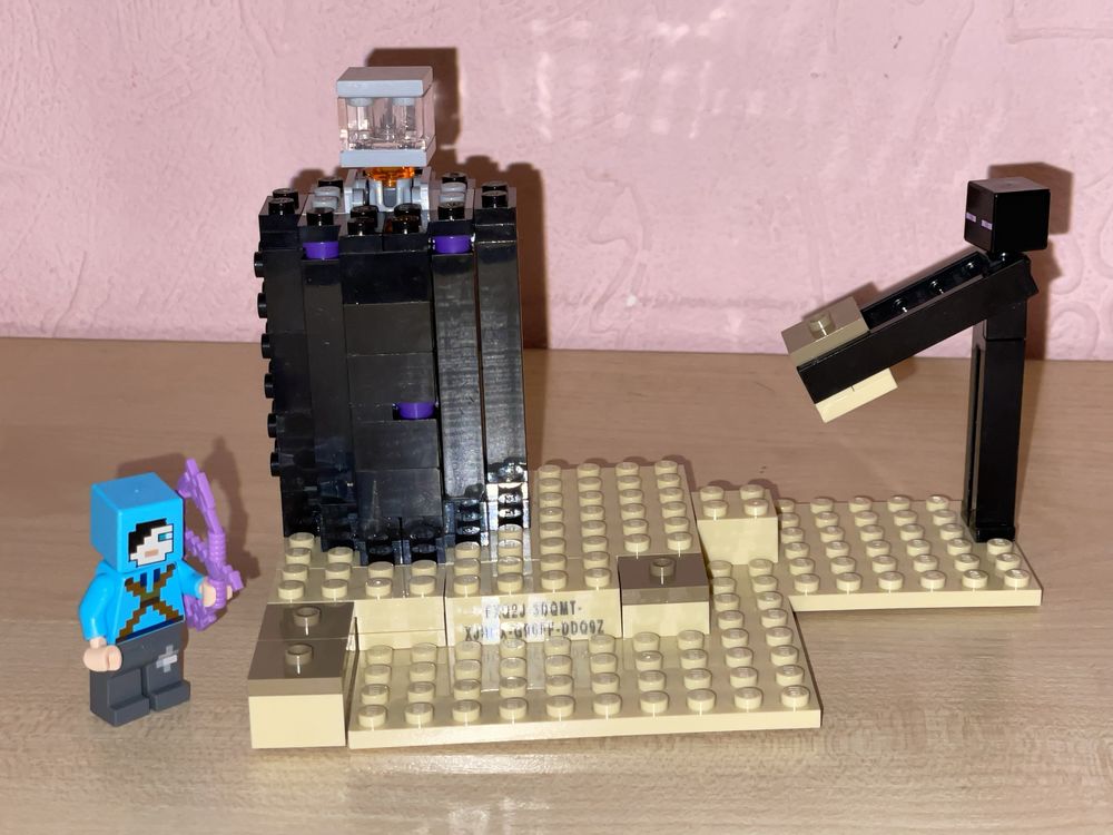Конструктор LEGO Minecraft Остання битва (21151)