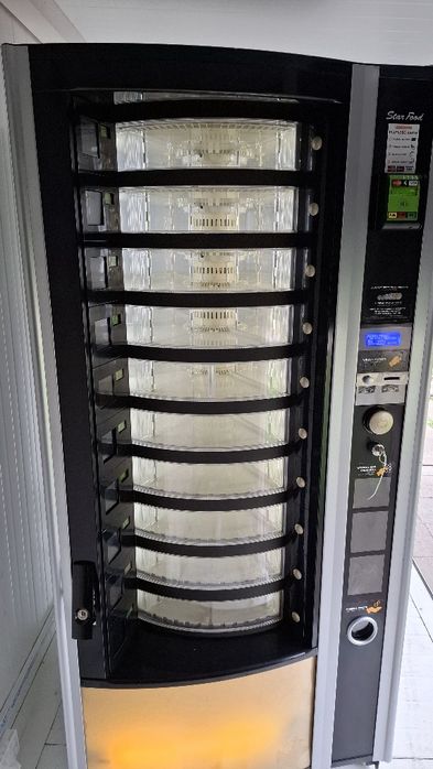 Automat Vendingowy talerzowy  Necta Starfood