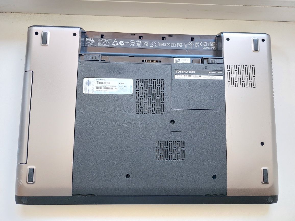 Ноутбук Dell 15.6/i5 4×2.3(2.9)Ггц/6гб/підсвітка клавіатури