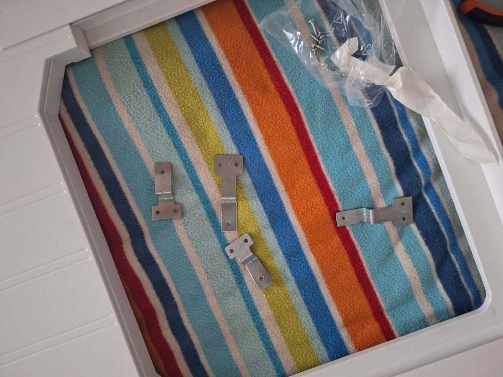 Łącznik do suszarki marki whirpool