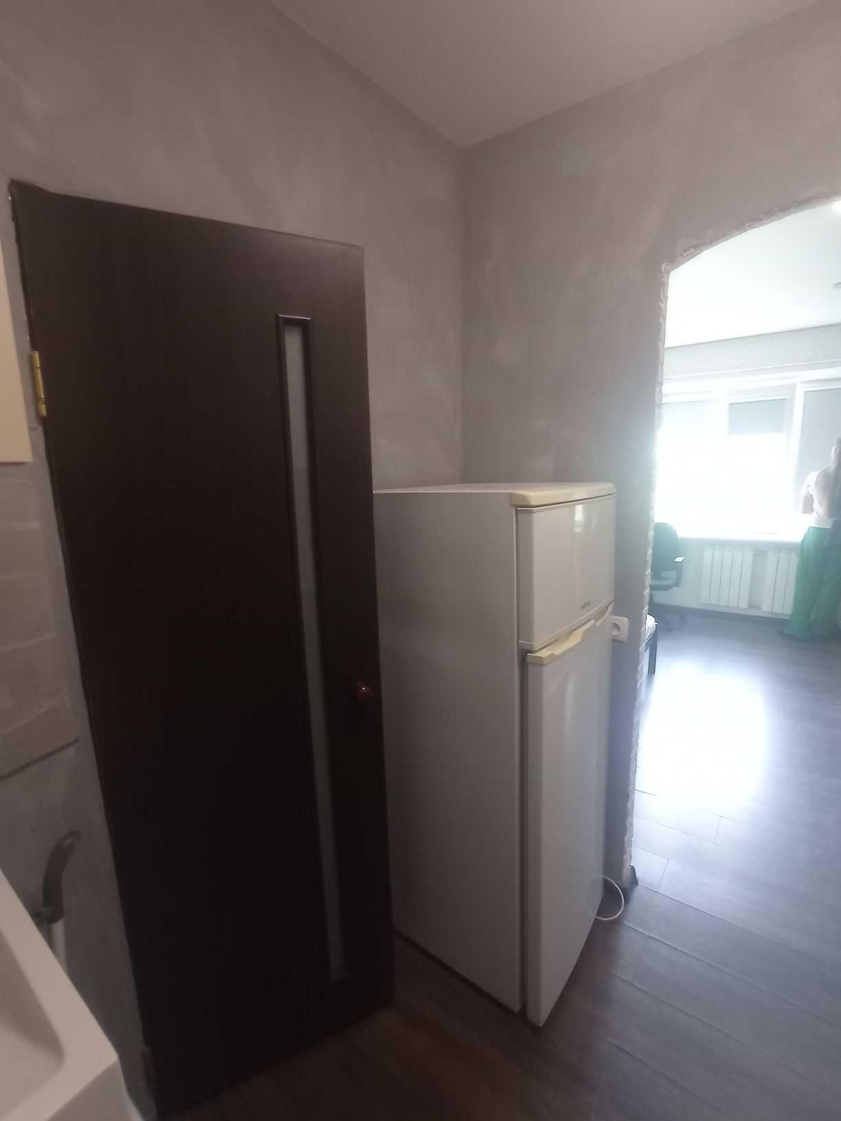 Продам квартиру -студию метро Дворец спорта
