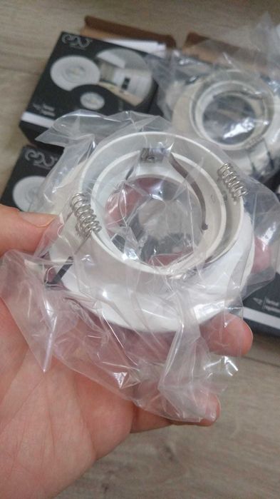 Oprawa halogenowa / LED - 6 sztuk - NOWE - 95 mm - ponad 50% taniej
