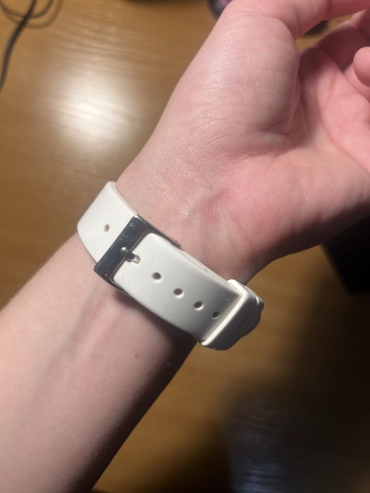 Жіночий годинник Guess б/у