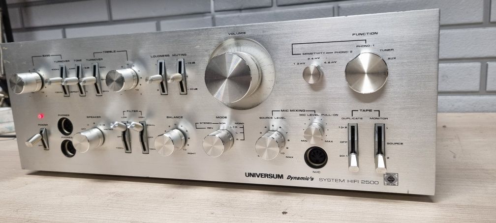 Wzmacniacz Top hi-fi Pioneer UNIVERSUM 2500 V3297. Vintage
