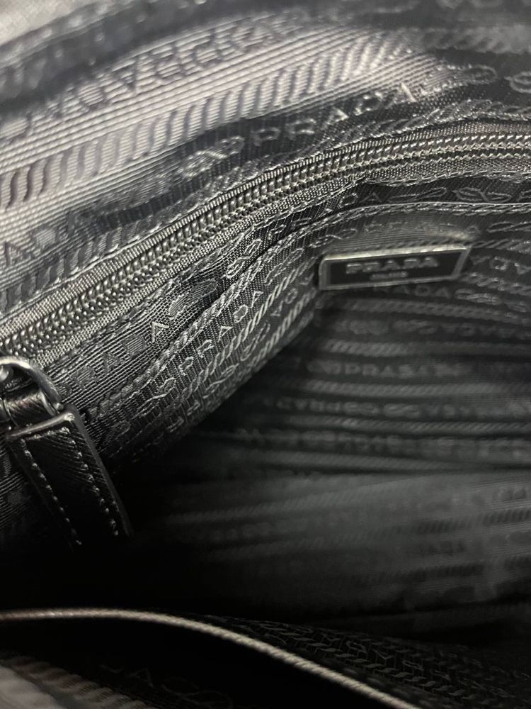 Сумка Prada Re-Nylon 1BC421 нейлонова чорна чоловіча