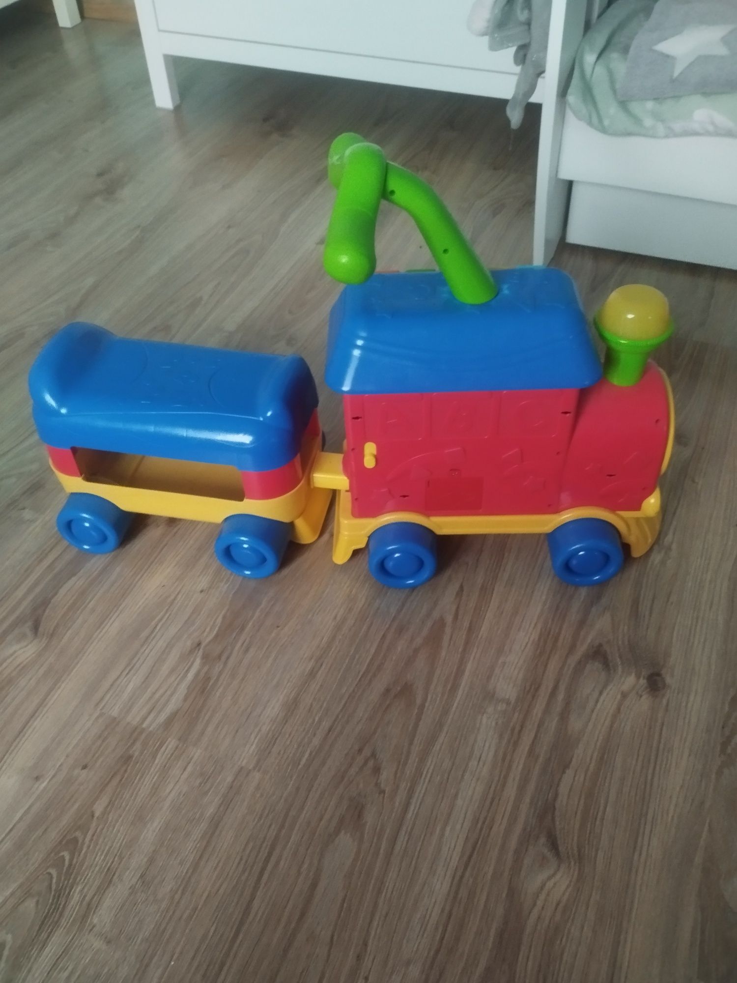 Pociąg jeździk pchach
