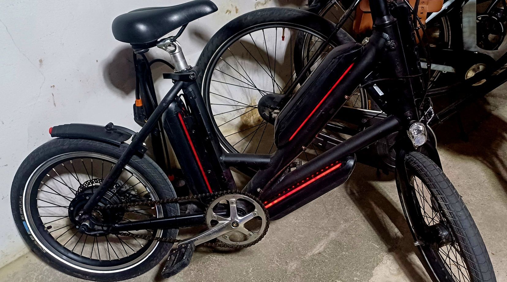 Bicicleta elétrica roda 20" com 3 baterias (100km autonomia)