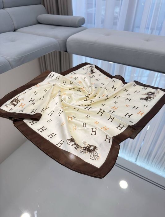 Платок hermes, 90*90 в наличии