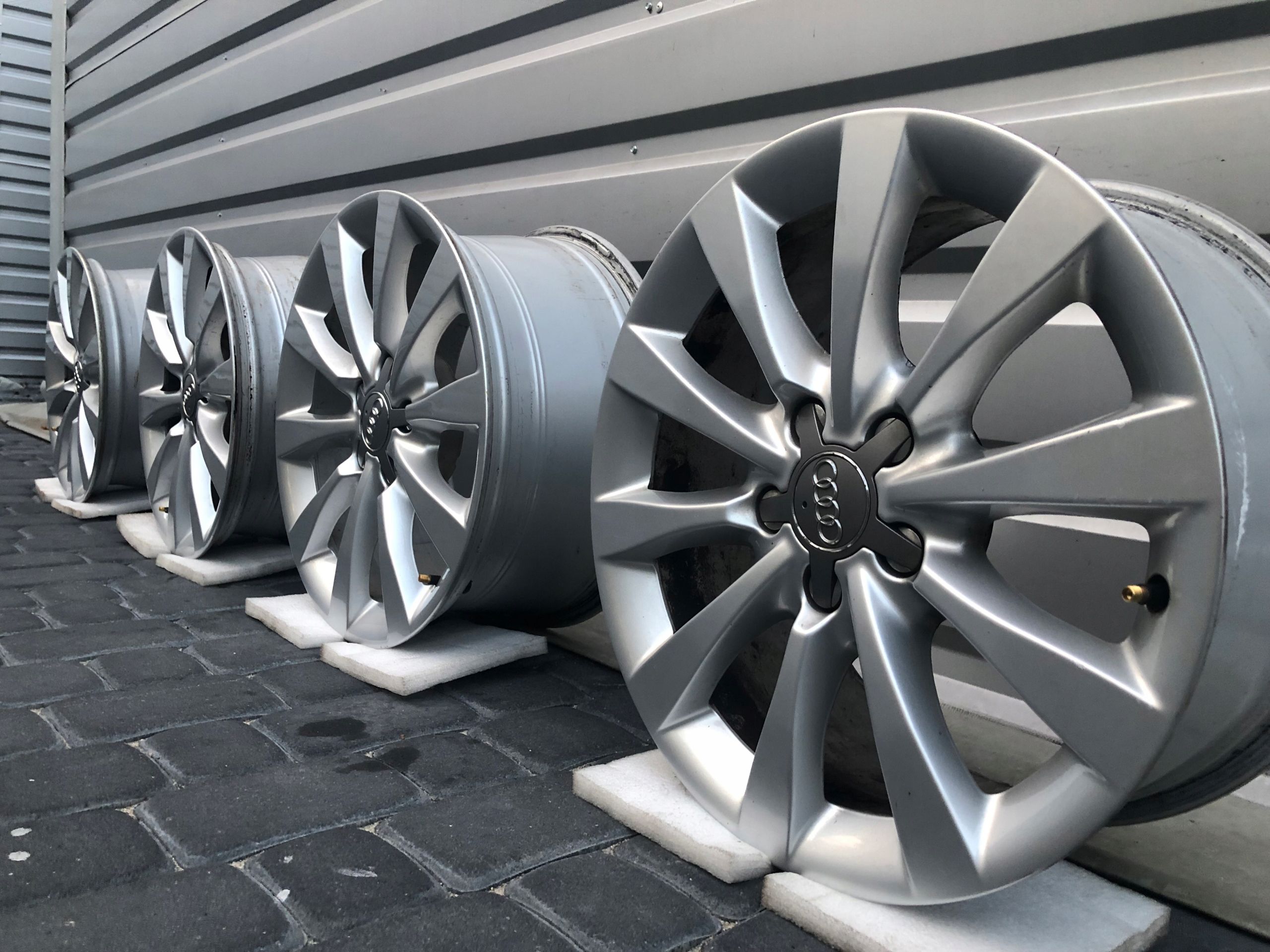Oryginalne Felgi Audi 17 A3 A4 A5 A6 A8 Q3 Q5