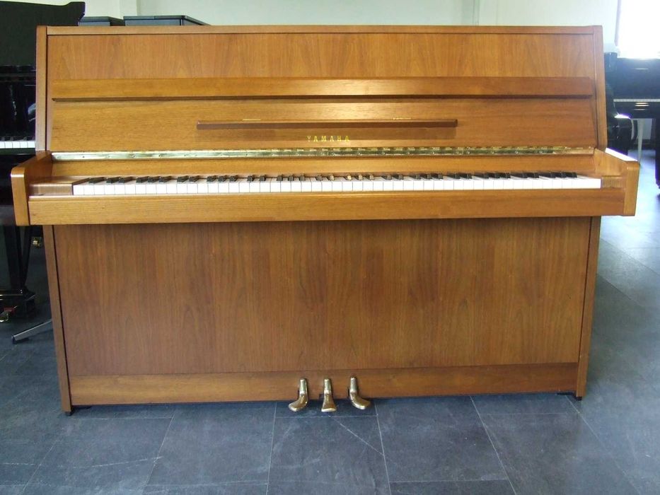 Pianino Yamaha M5J - praktycznie nowe, made in Japan
