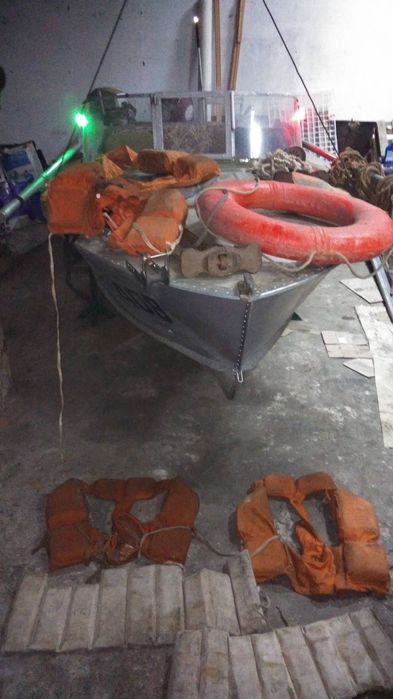 Прогресс 2м моторная лодка.