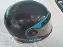 Capacete muito bonito mostro se for necessário.Para amantes  motocross