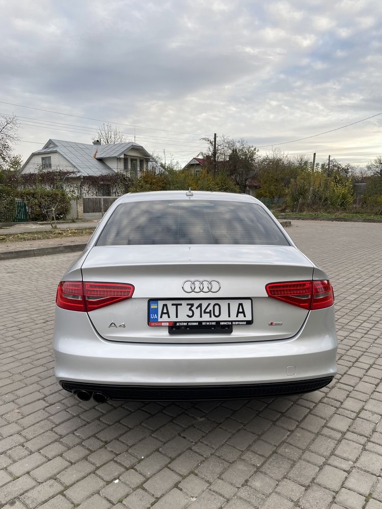 Audi A4 B8 2013 211кс