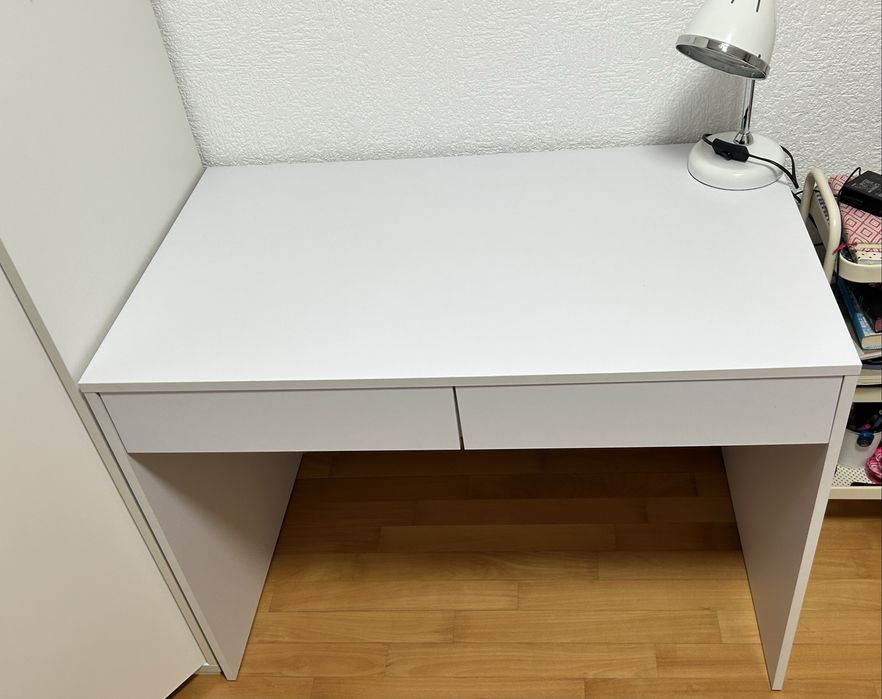 Стіл письмовий білий з двома шухлядами