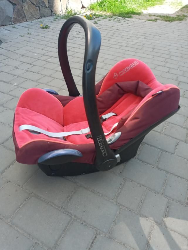 Продам автокрісло