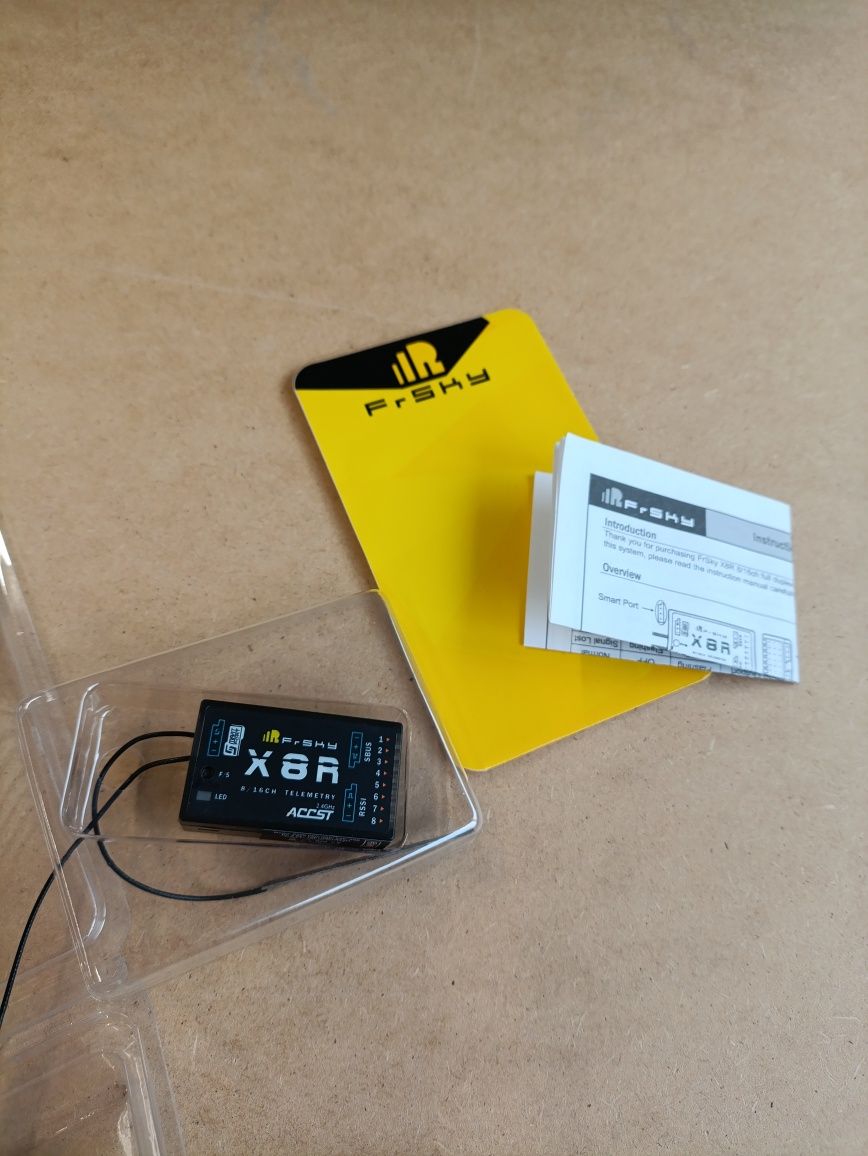 Приймач/приёмник/receiver (RX) FrSky X8R 2.4GHz