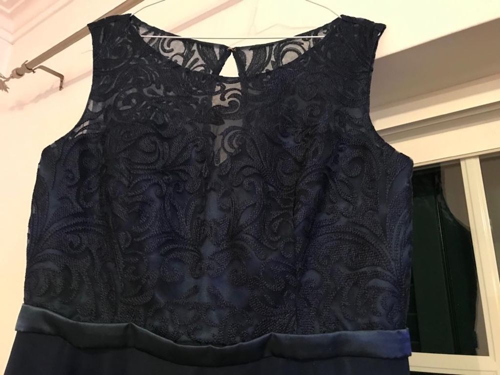 Vestido de cerimonia azul