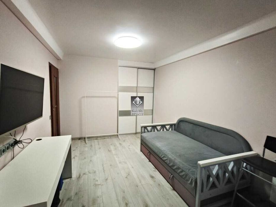 Продаж 2-кімнатної квартири роздільного планування, вул Парамонова