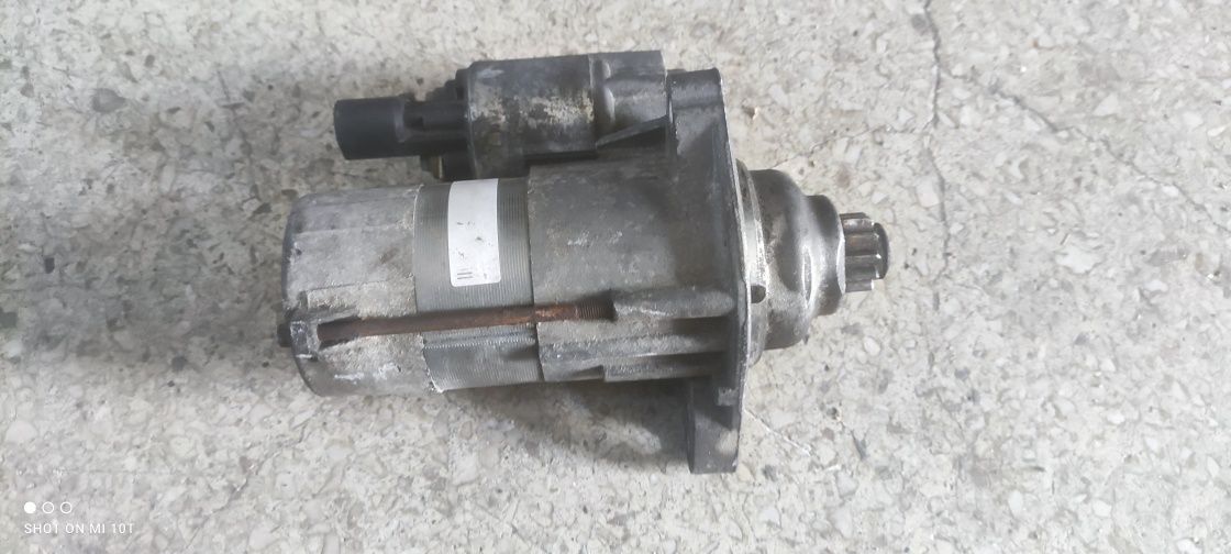 Rozrusznik audi a3 8p golf v Touran altea 1.9tdi 105km Valeo