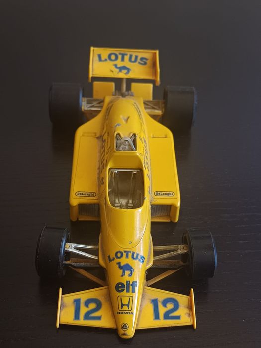 Carro fórmula 1 Burago 1/24