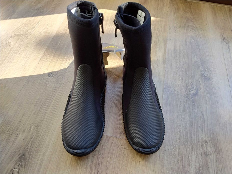 Buty Neoprenowe Cressi Isla 7mm Rozmiar S Czarny – Jak Nowe 149 zł