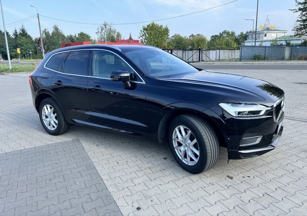 VOLVO XC 60 Momentum D4 AWD