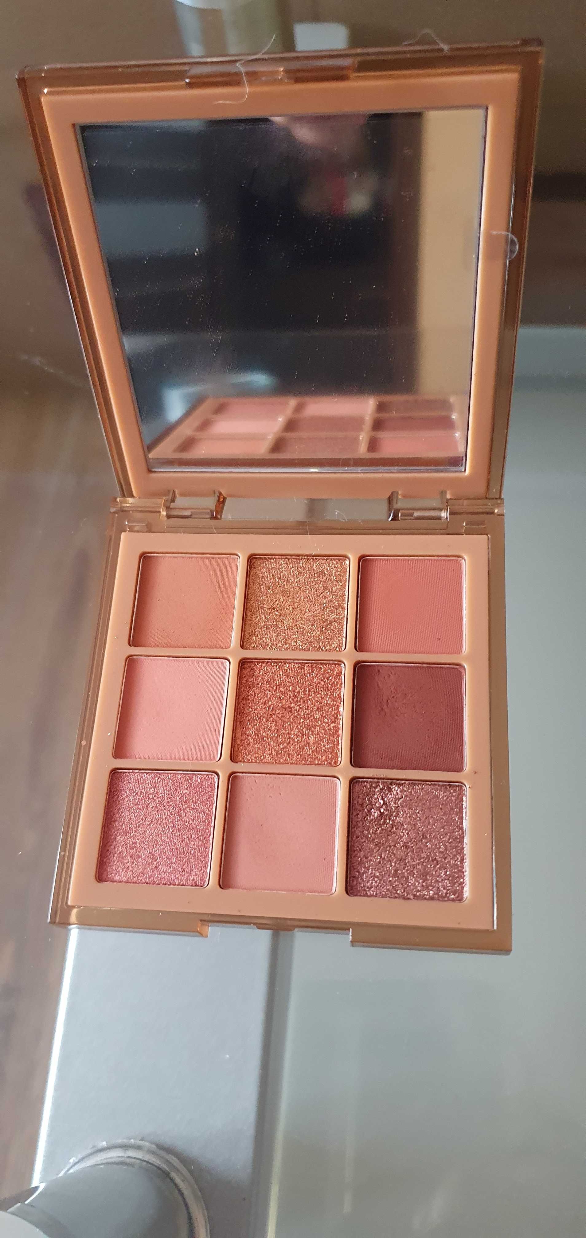 Cienie do oczu Huda Beauty