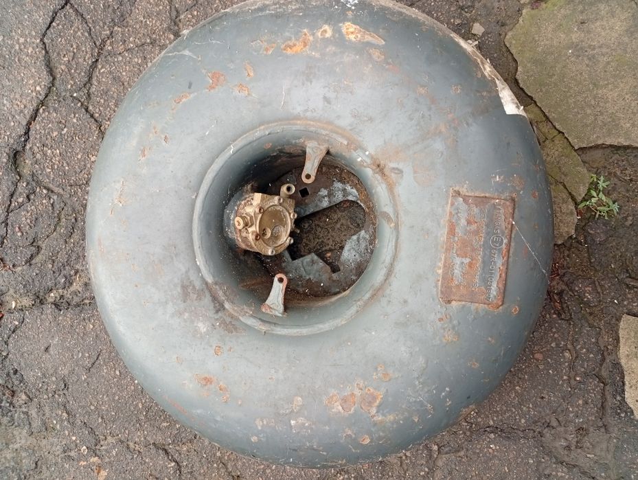 Газовый баллон под 13 запаску