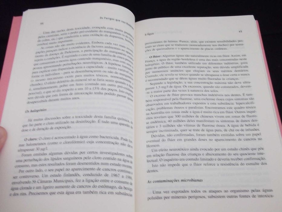 Livro Perigos que nos rodeiam casas tóxicas Lionelle Ambar