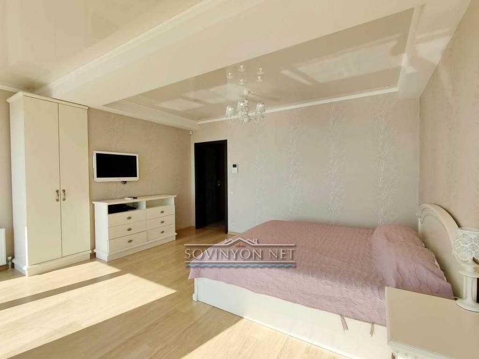 Стильный и красивый дом с шикарным видом на море район Совиньона