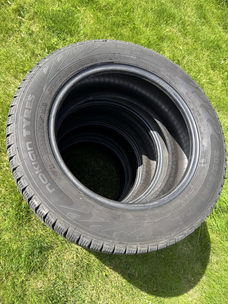 Комплект зимних шин nokian Nordman R16 205 60