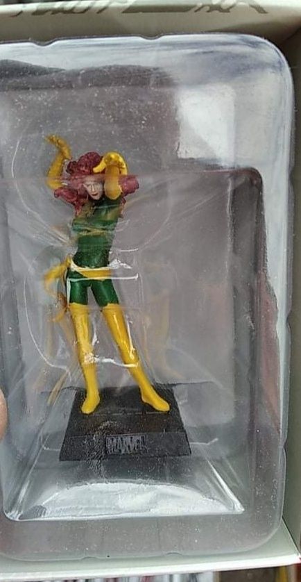 Figurka Marvel klasyczna Jean Grey ok 9 cm