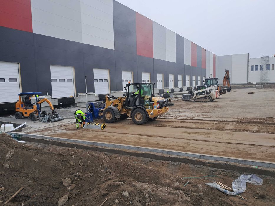 BRUKARSTWO przemysłowe , maszynowe układanie , niwelacja 3D ,Lubelskie