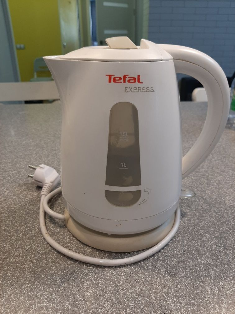 Электрочайник Tefal KO 299