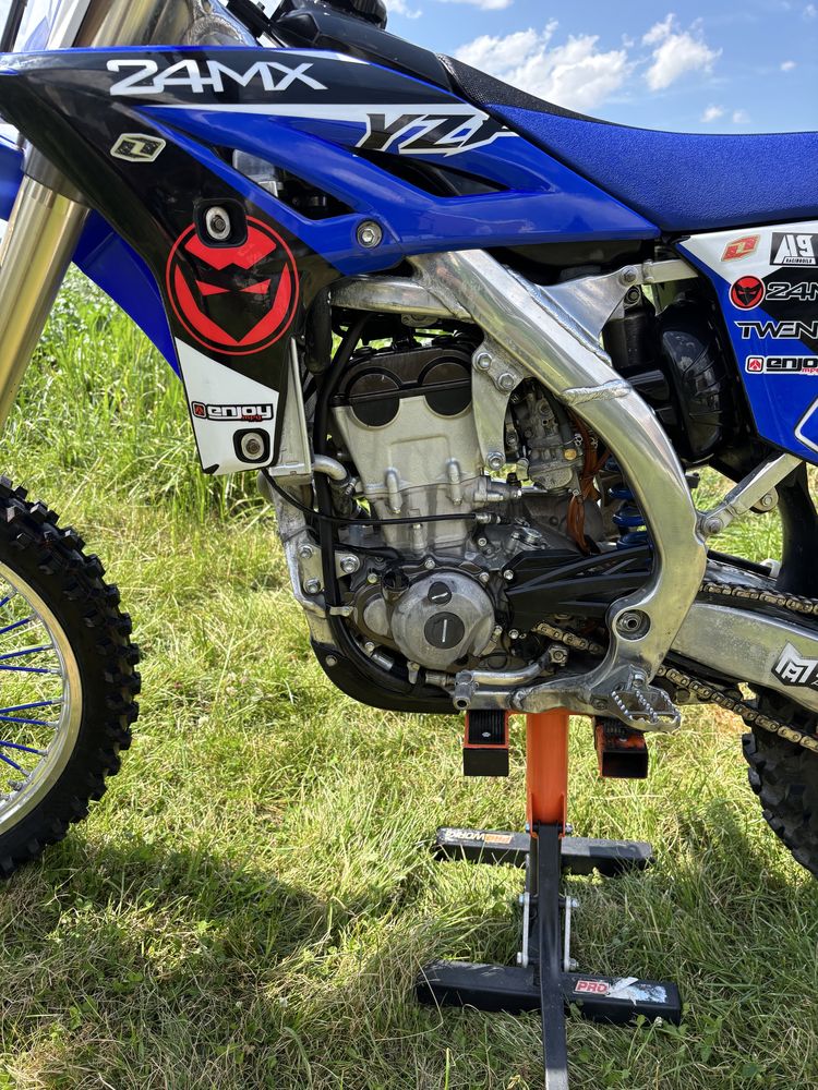 Yamaha YZ 250 4t z 2012 roku.