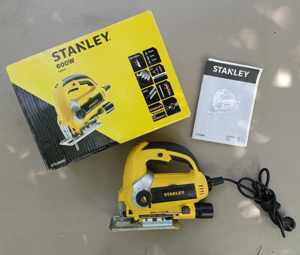 Электролобзик Stanley STSJO600