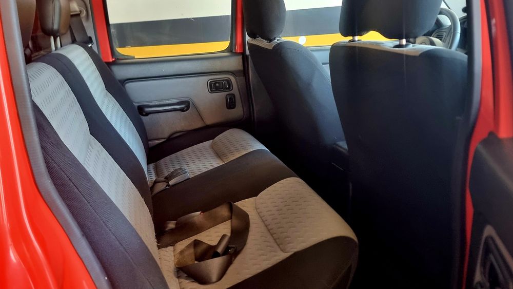 Nissan Navara 2.5 di