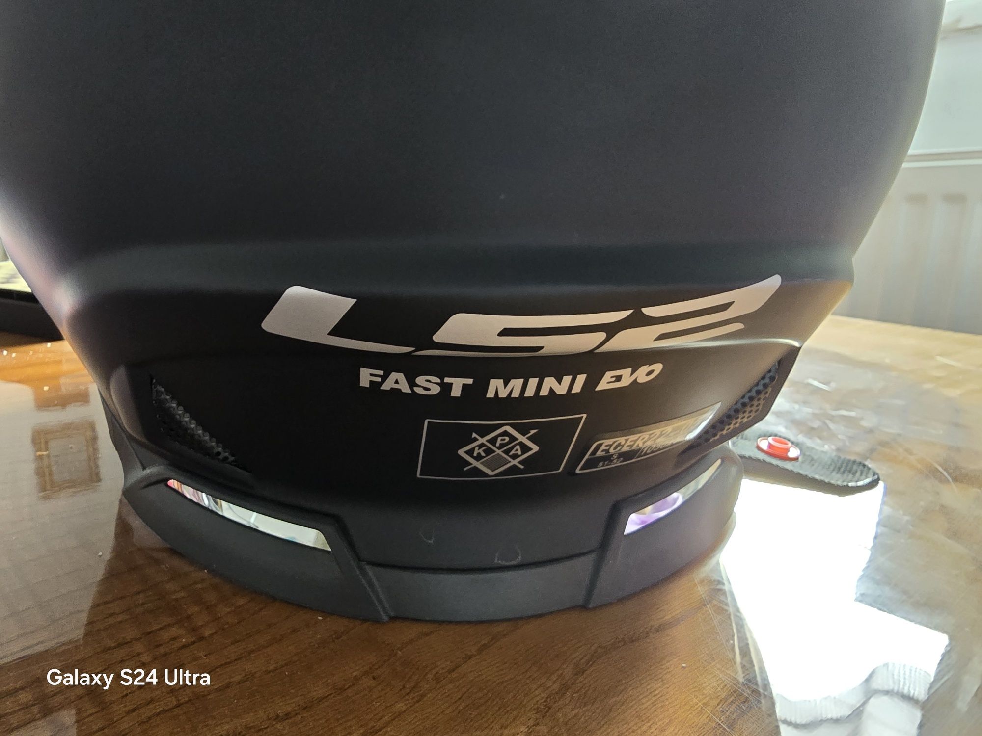 Kask dziecięcy model: LS2 MX437 FAST EVO MINI