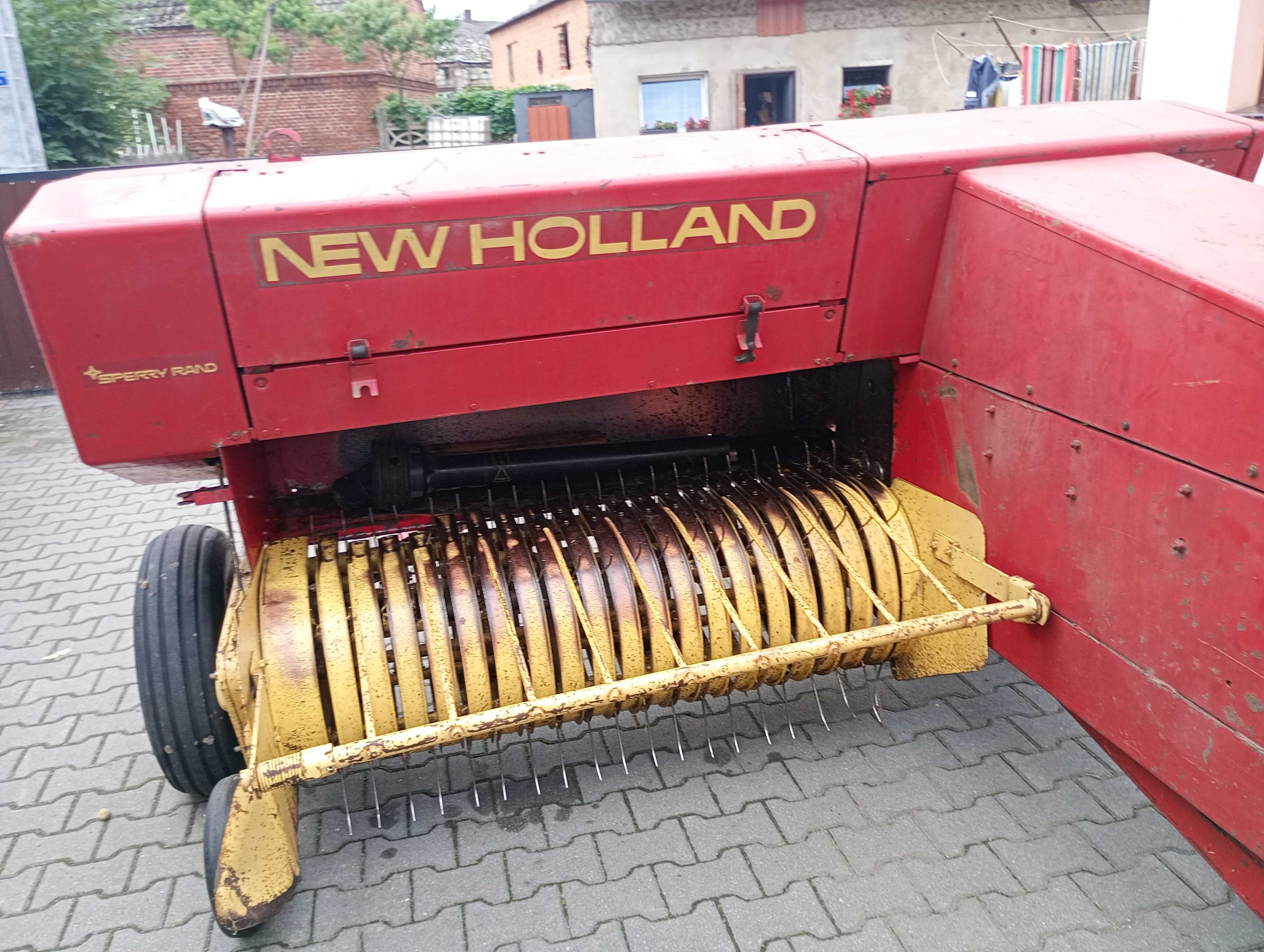 Prasa New Holland 276