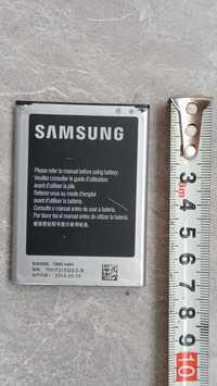 Аккумулятор на телефон Samsung вместе стелефоном