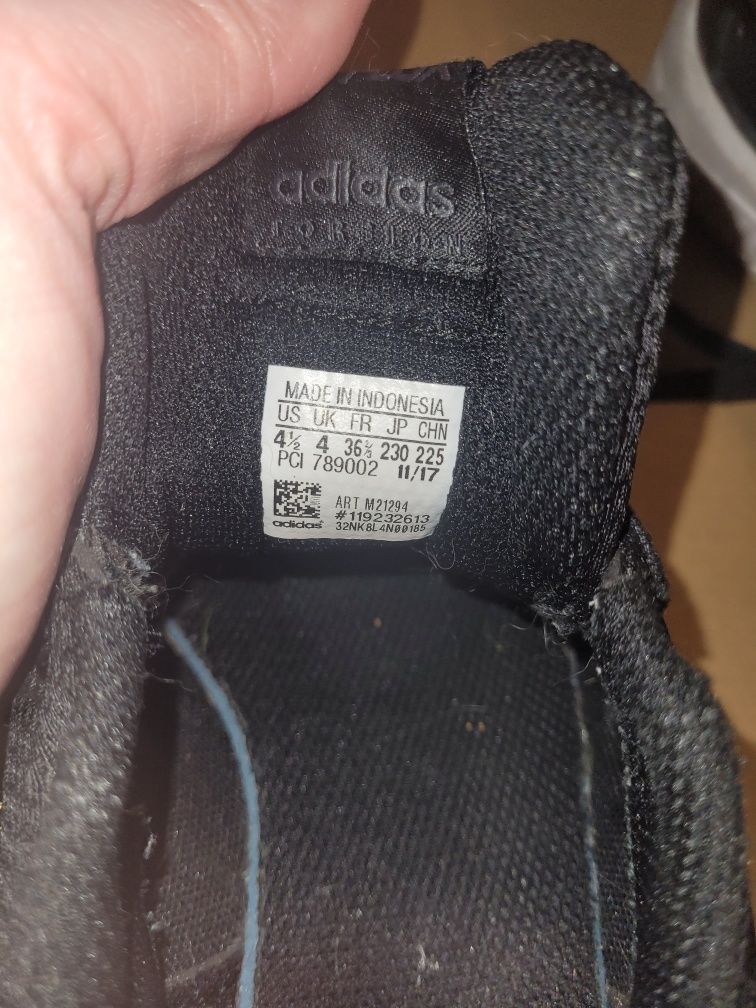 Buty Adidas

ZX FLUX