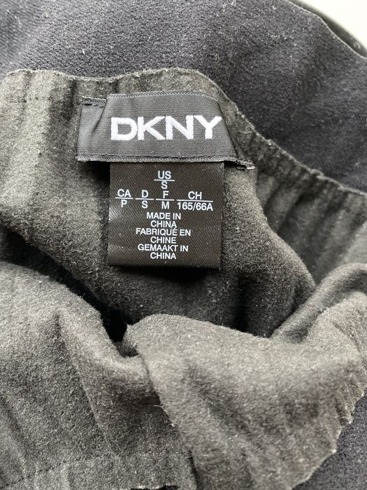 Saia em pele sintética DKNY