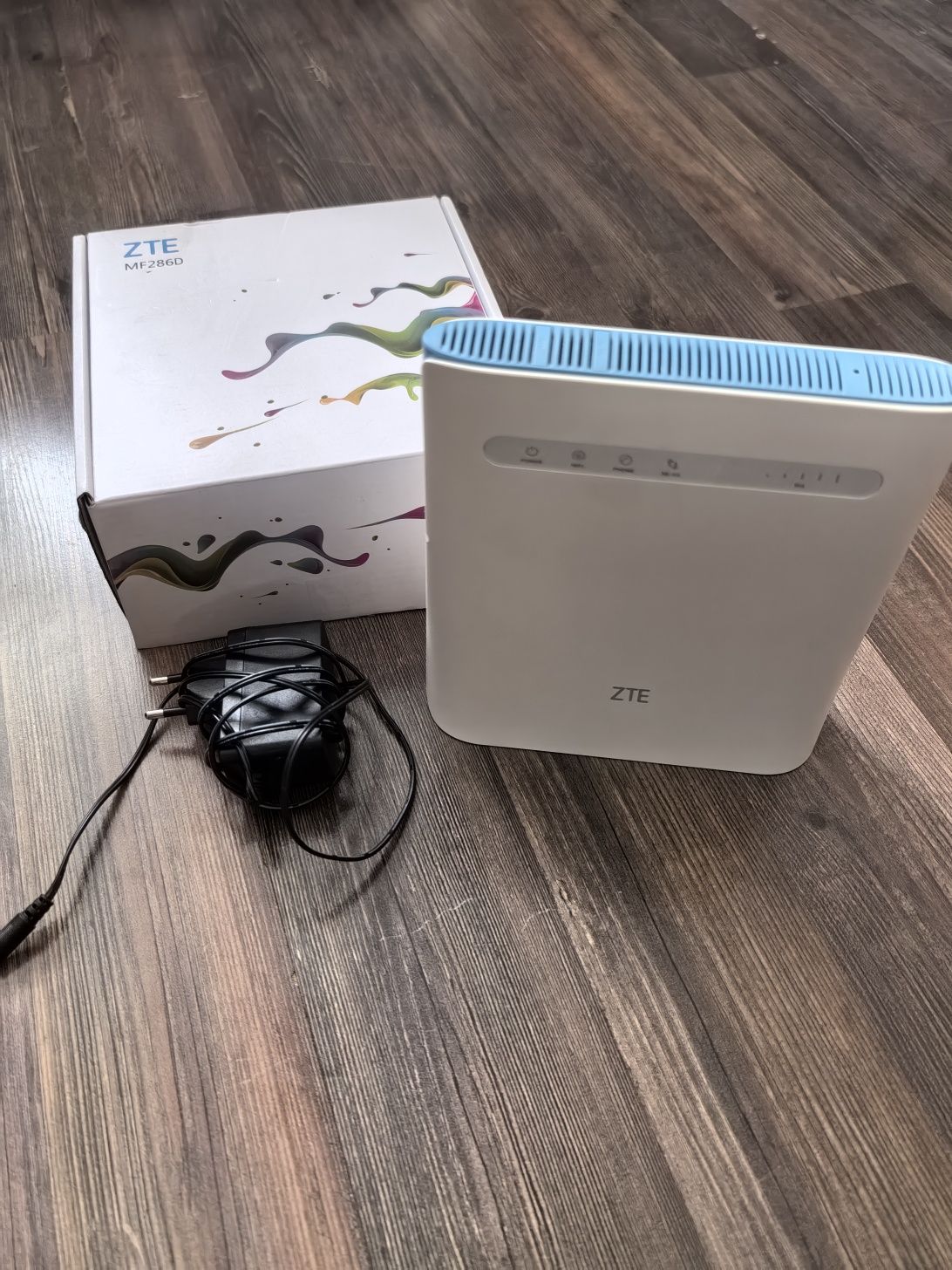 Router ZTE MF286D